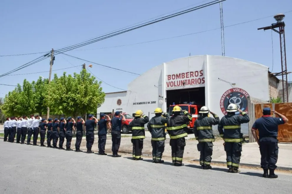Colabora con Bomberos y suma chances para ganarte uno de estos cinco premios 
