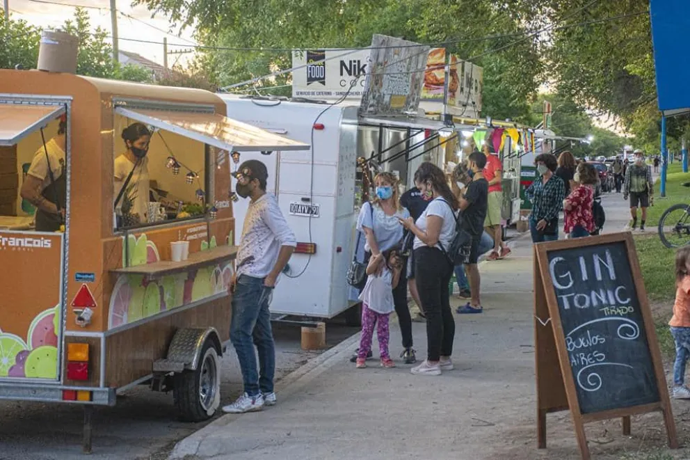 Continúan este domingo los festejos en el Paseo Aniversario
