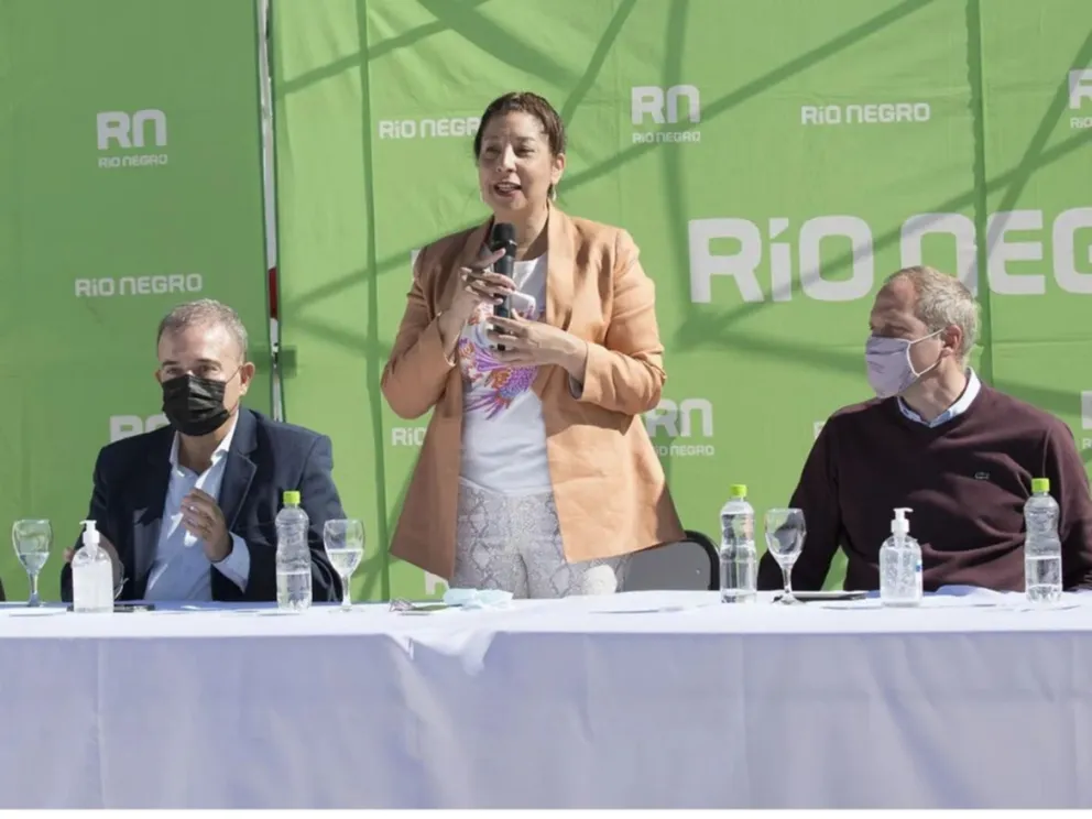 "Se pedirá barbijo desde primer grado y en todos los niveles, excepto el inicial”
