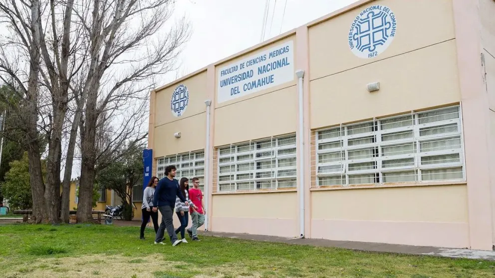 Si pensás estudiar en la Facultad de Ciencias Médicas hoy comienza la inscripción: Mirá lo que tenes que hacer 