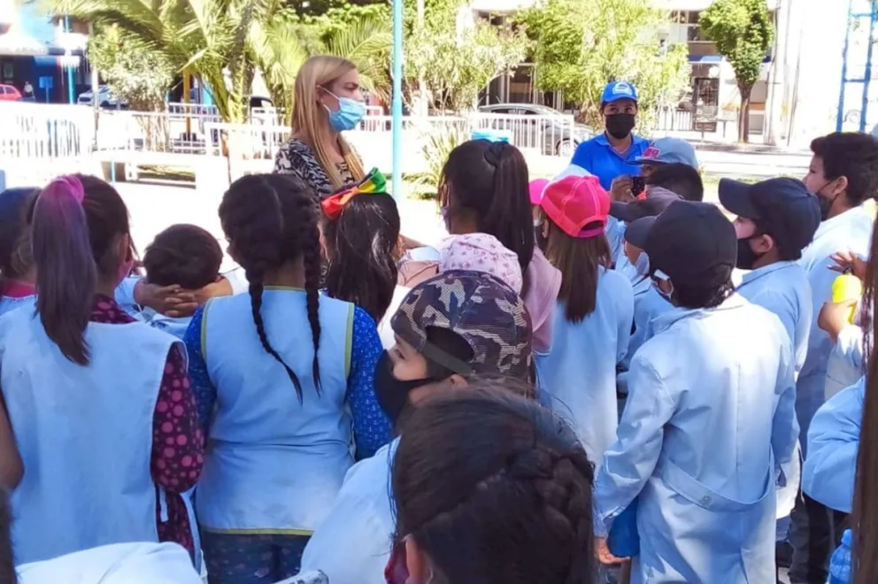 Una jornada distinta: Alumnos de tres escuelas de la ciudad visitaron la pista de Educación Vial