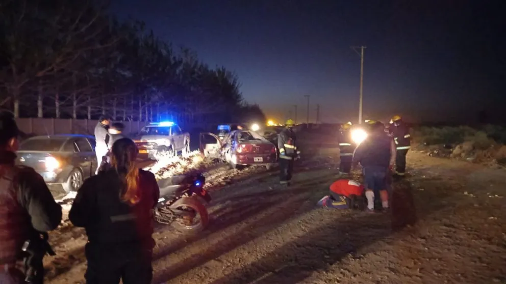 Noche trágica: En un vuelco murió un hombre y cuatro resultaron heridos