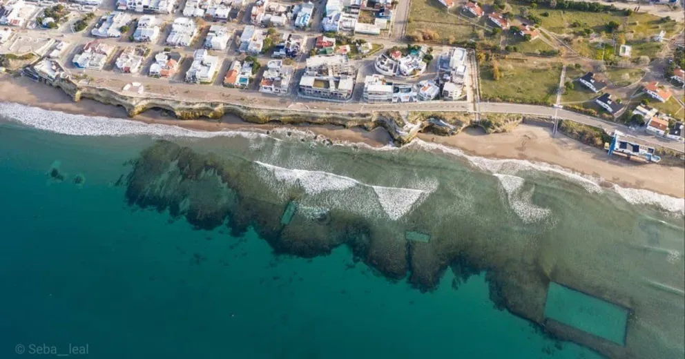“Tampoco es un Caribe argentino”: santafesina le bajó puntos a Las Grutas y los residentes enfurecieron