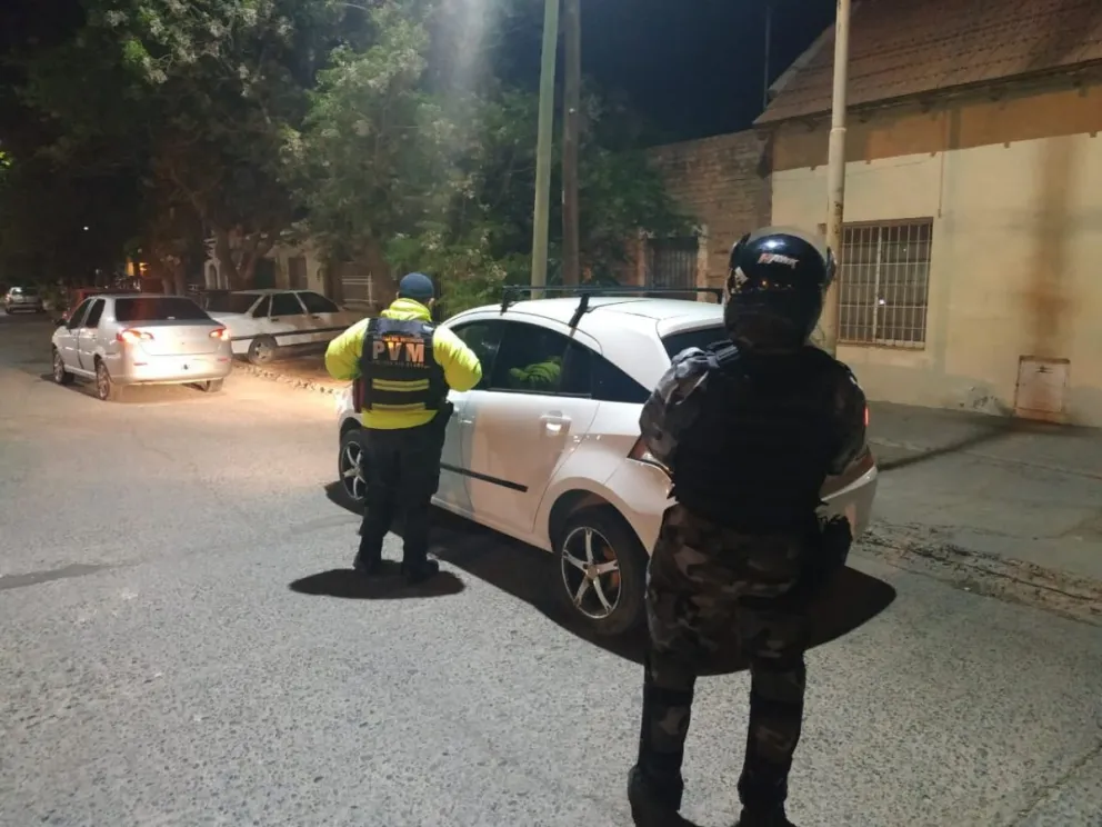 La Policía lo paró para un control vehícular y se llevaron una sorpresa con lo que encontraron 