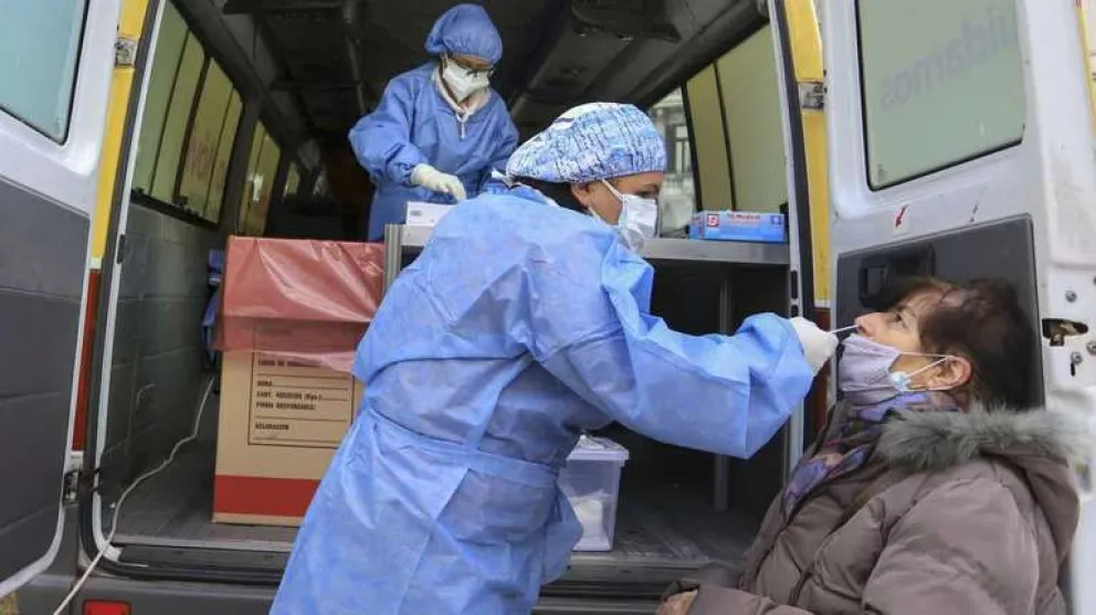 Se registraron 34 fallecidos  y 2.477 contagiados de Covid-19 en Argentina