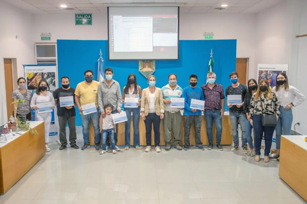 Entregaron certificados a los participantes del "Curso de Robótica" 
