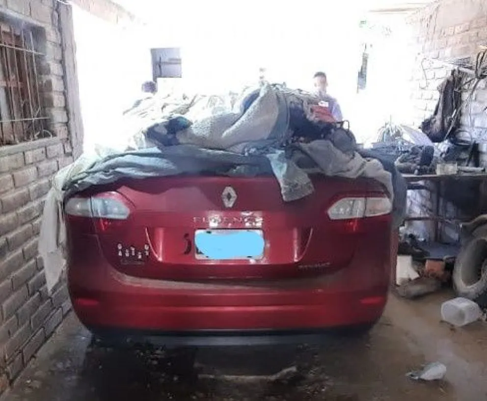 La Policía recuperó dos autos que fueron robados en plena calle 