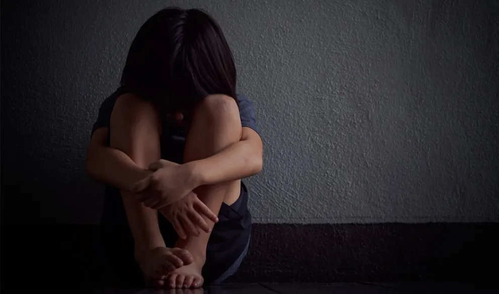 Horror: Una mujer llevaba a una niña para que la abusaran a cambio de dinero