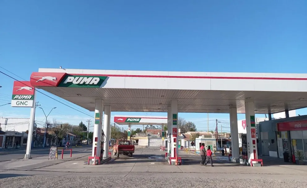 Durante la madrugada del jueves asaltaron al playero de una estación de servicio