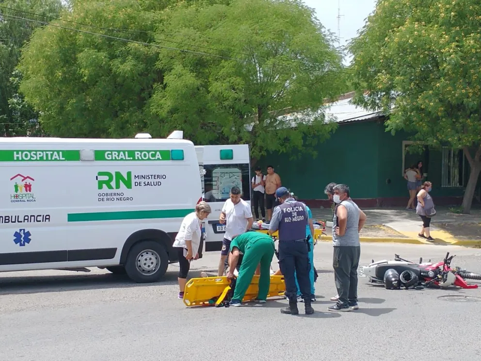 Siniestro vial entre una moto y un auto sobre Gelonch