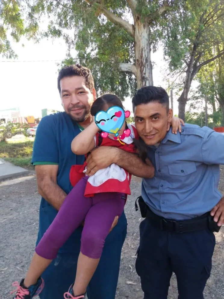 Dos hombres salvaron a una nena que estaba asfixiándose en el Pehuenche 
