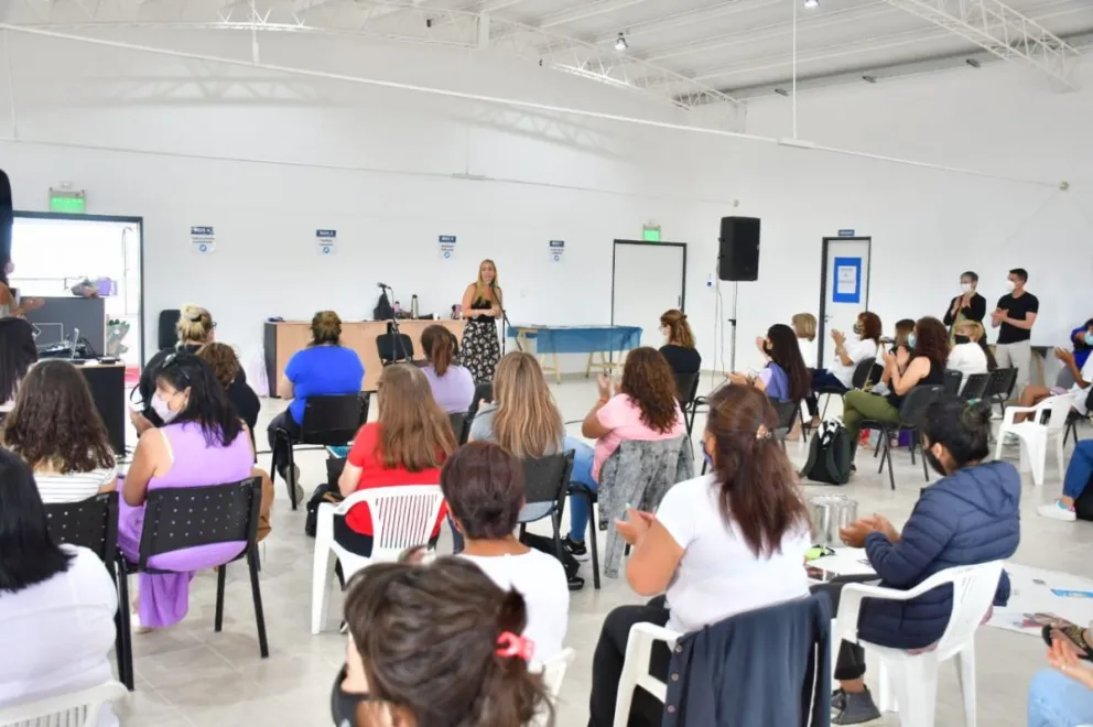 Vecinas participaron del taller por el Día de la No Violencia contra la Mujer