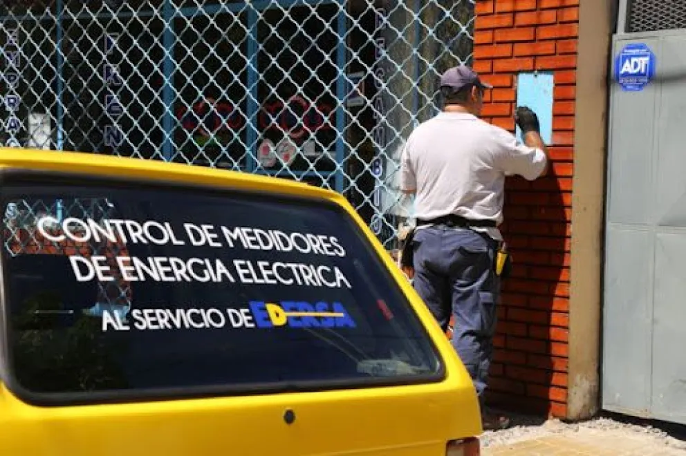 Alertan sobre falsos electricistas que ofrecen servicios a usuarios y serán denunciados por Edersa