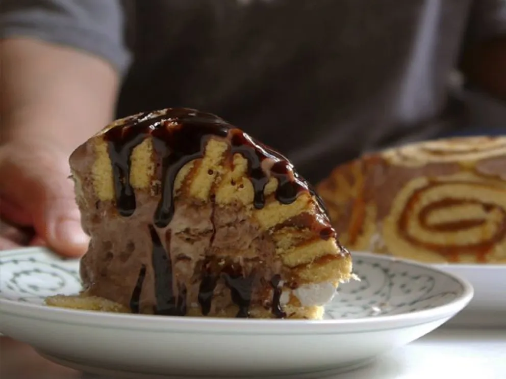 Para los días de calor: torta helada hecha con pionono