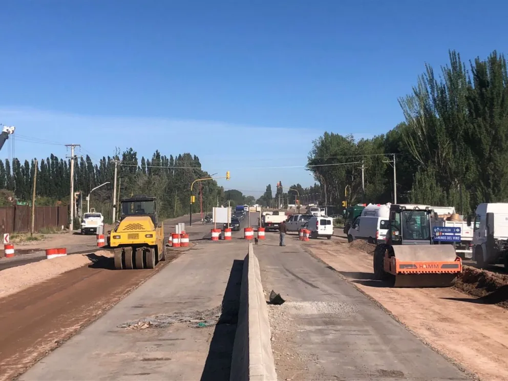    Transitar con precaución entre Godoy y Mainqué por obras en las colectoras