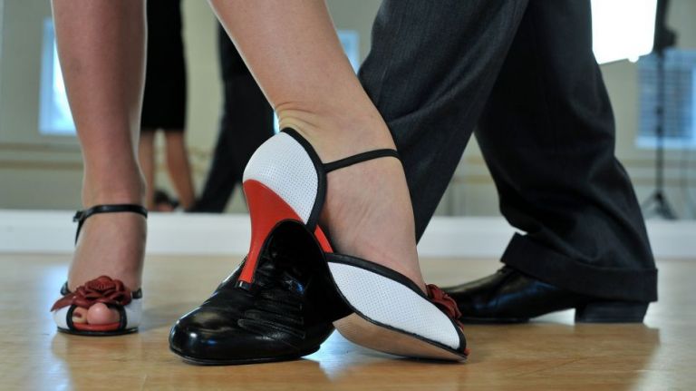 Para los amantes del tango, habrá Milonga en el CEMAR esta noche