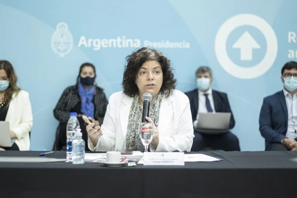 COVID 19: Se acordó reforzar la vacunación en todos los grupos etarios