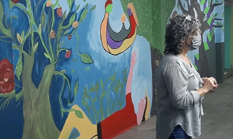 "Entrelazando Sueños", el mural que realizaron los internos del Penal II para el cierre de sus talleres