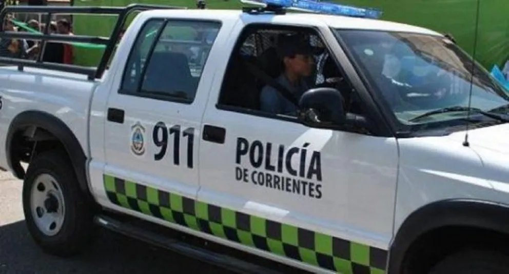 ¡Insólito! Un hombre encontró a su amante en el hall de su casa y la atacó a balazos