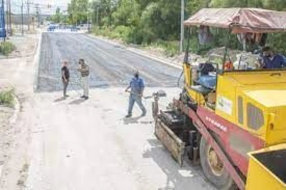 Quejas de vecinos de los barrios Japonés y 129 viviendas por "obras inconclusas de asfaltado"