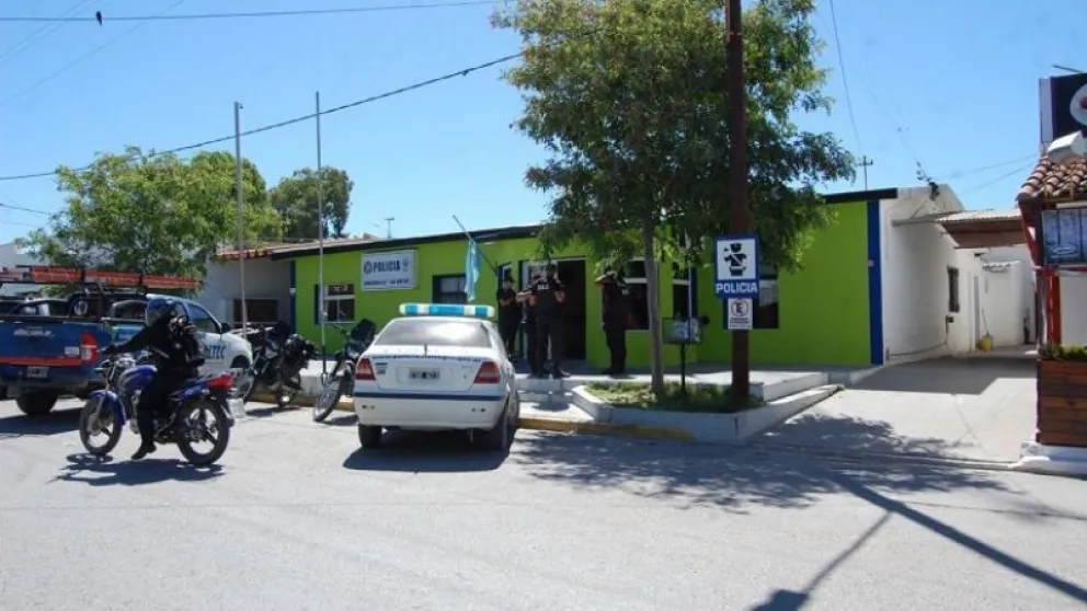Borrachas escupieron y mordieron a mujeres policías en Las Grutas