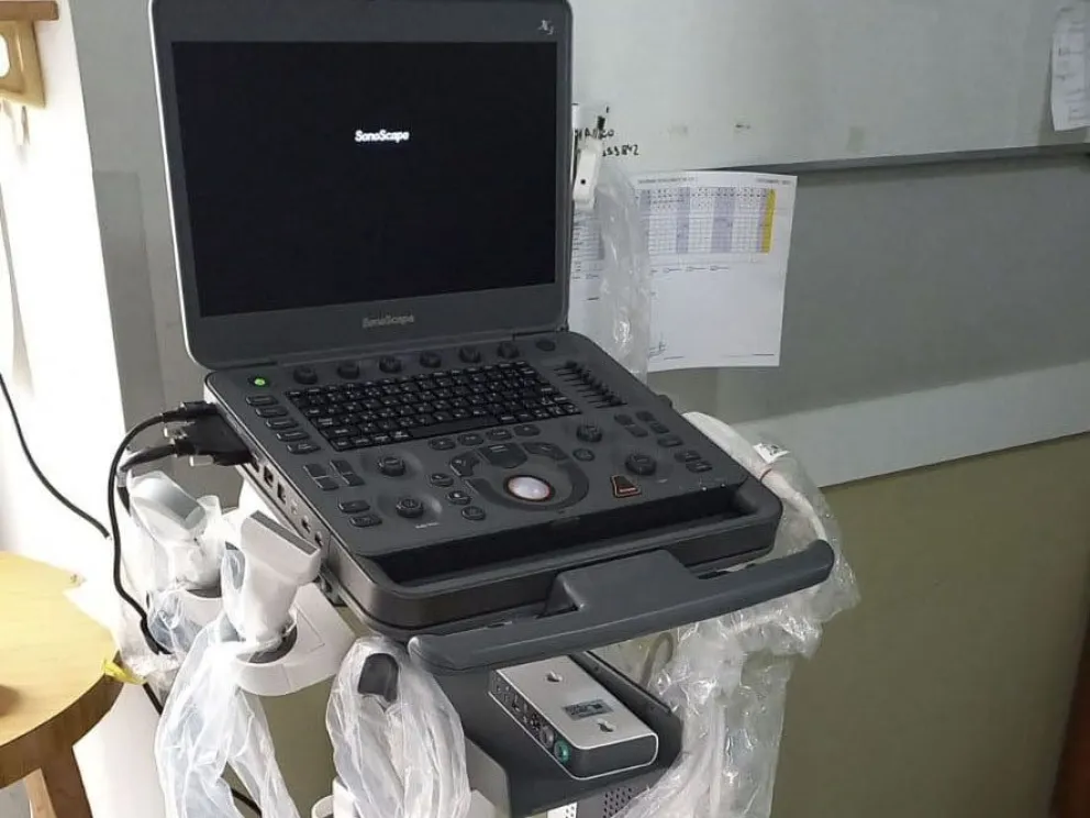 Suman equipamiento para la atención oftalmológica en el Hospital de Roca