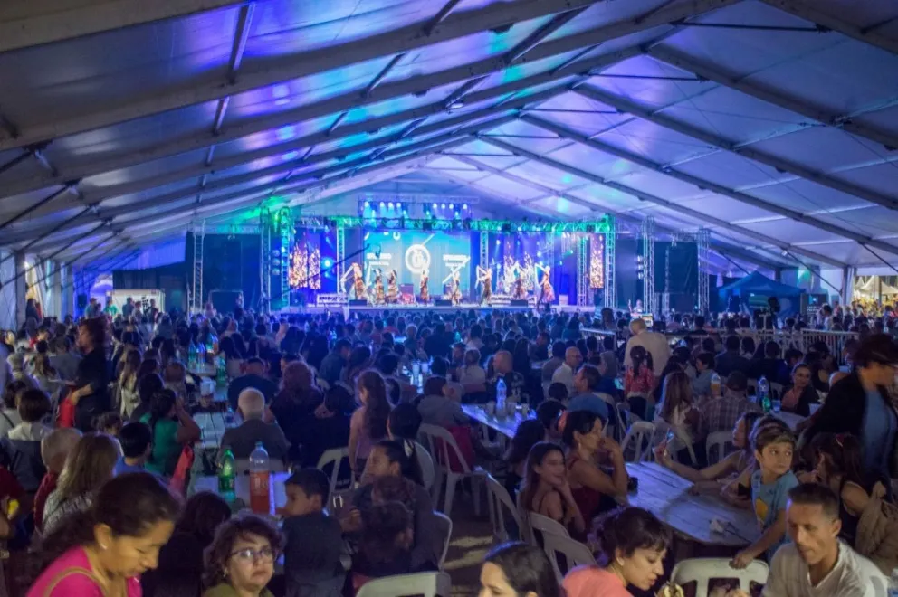 FNM 2022: Así quedó conformada la grilla del escenario de artistas regionales