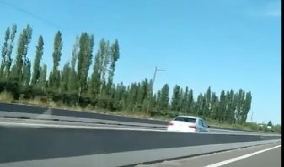 ¿Imprudencia o un error al tomar la Ruta? Transitó por la Ruta 22 en contramano