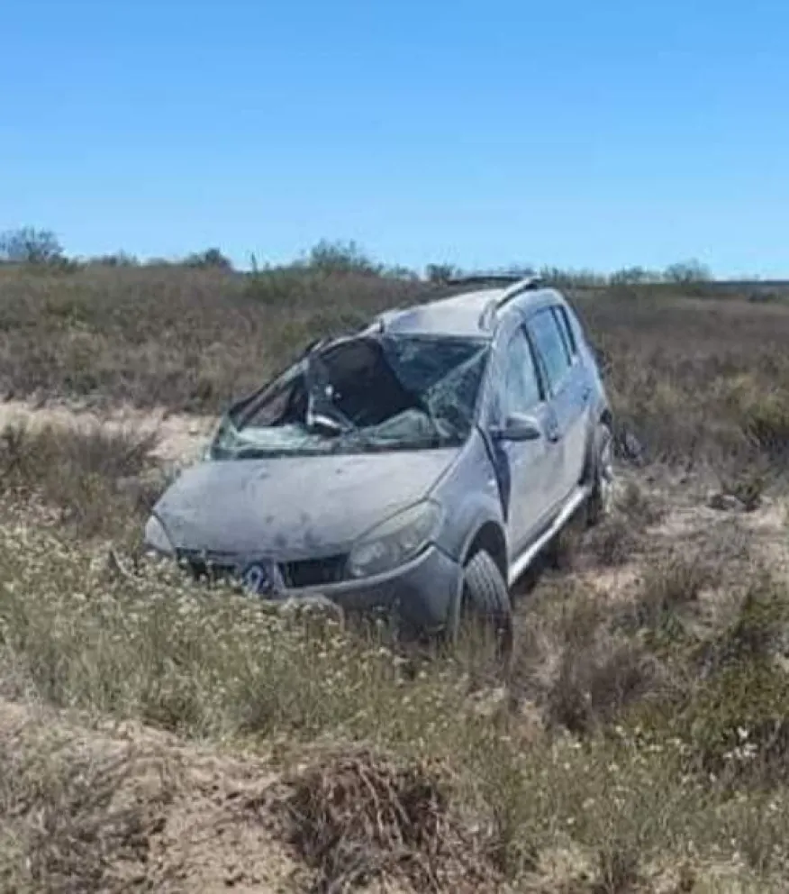 Una familia de Allen se accidentó cerca de El Cuy 