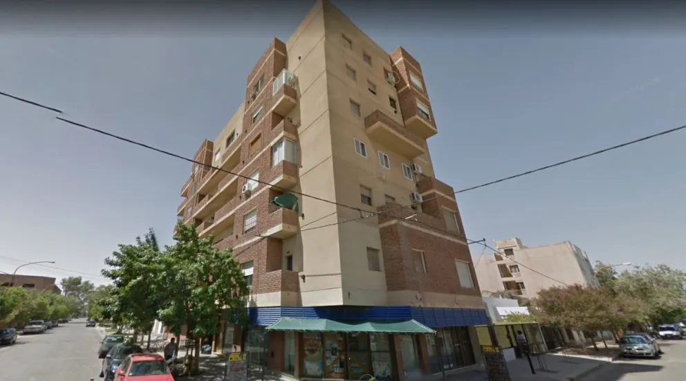 Noche de terror: se incendió un departamento y tuvieron que evacuar a los vecinos 