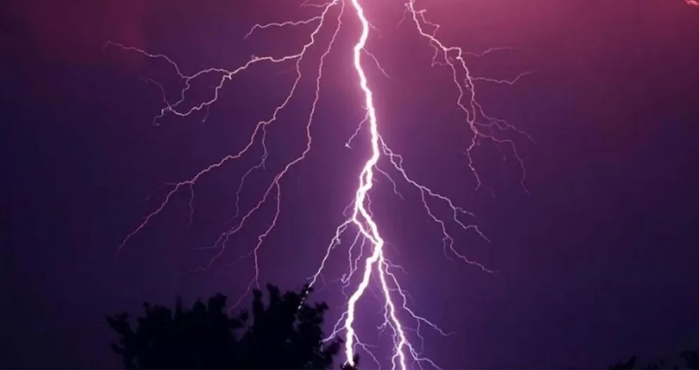 Suben de amarillo a naranja el alerta por tormentas en el Alto Valle