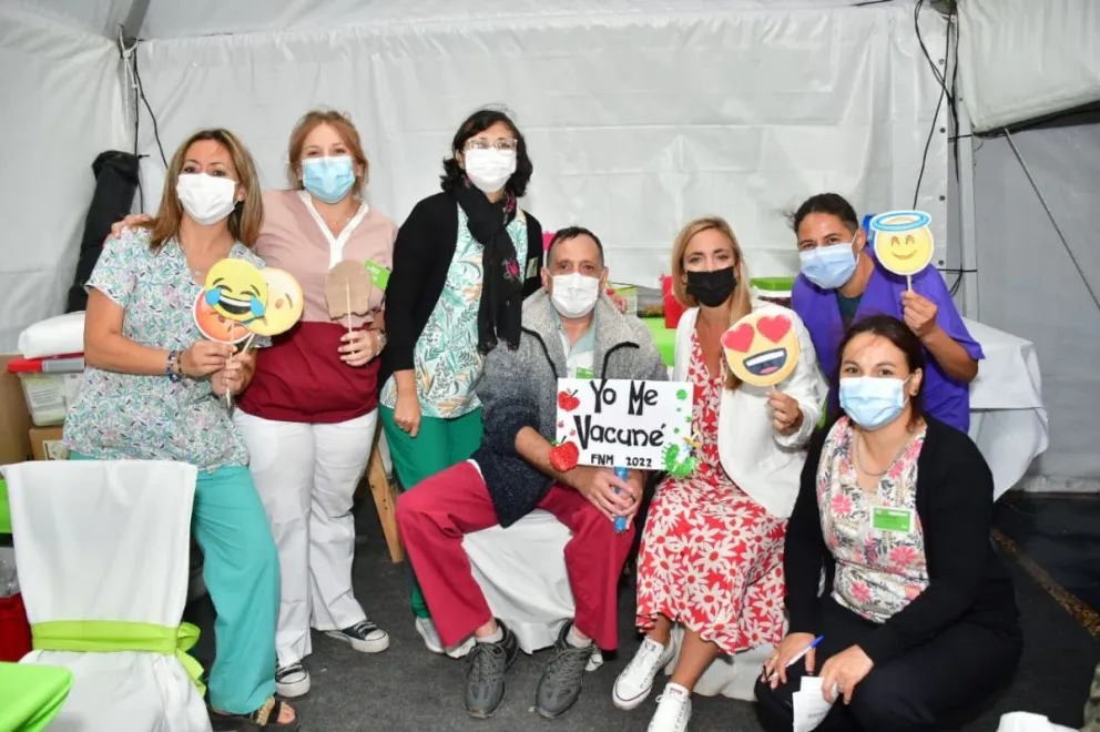 Se aplicaron más de 300 dosis en el vacunatorio móvil durante la Fiesta de la Manzana
