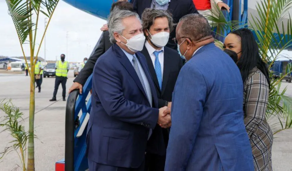 Alberto Fernández desde Barbados: "Hablé con Cristina y el FdT va a acompañar el acuerdo con el FMI"