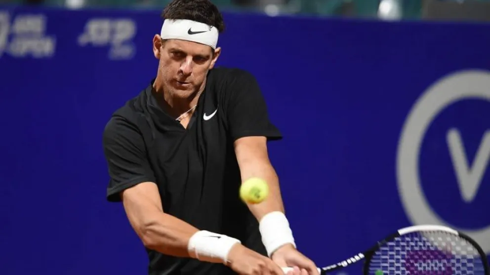 Emotiva vuelta al tenis: Del Potro ya juega ante Delbonis