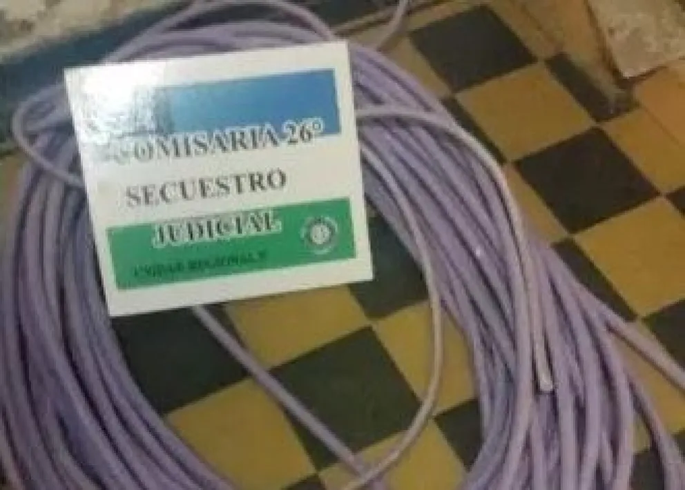 Ni la ruta lo detuvo: Se llevaba 88 metros de cable del tendido subterráneo pero lo descubrieron