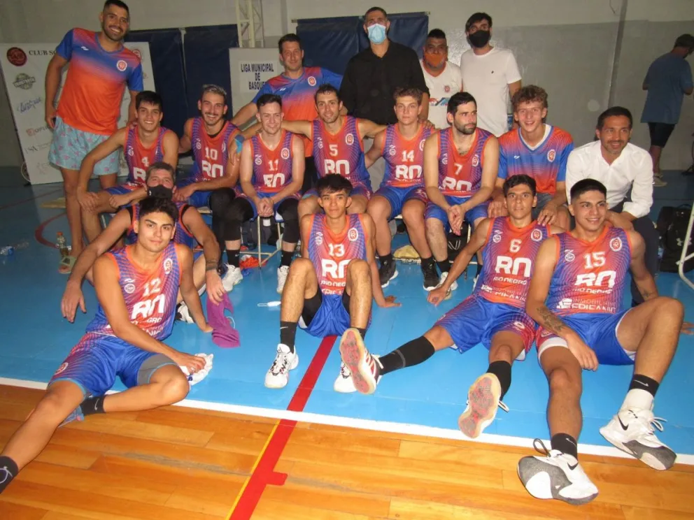 Triunfazo del Deportivo Roca ante Petrolero de Plaza Huincul