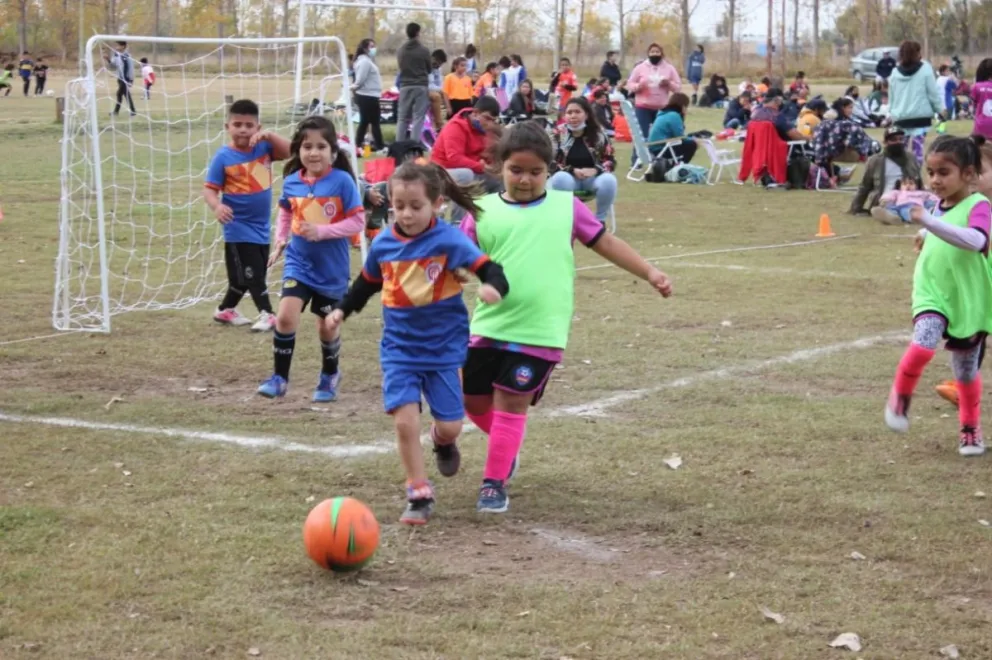 Día histórico: hoy será la inauguración del 1° Mundialito Infantil de Fútbol Femenino