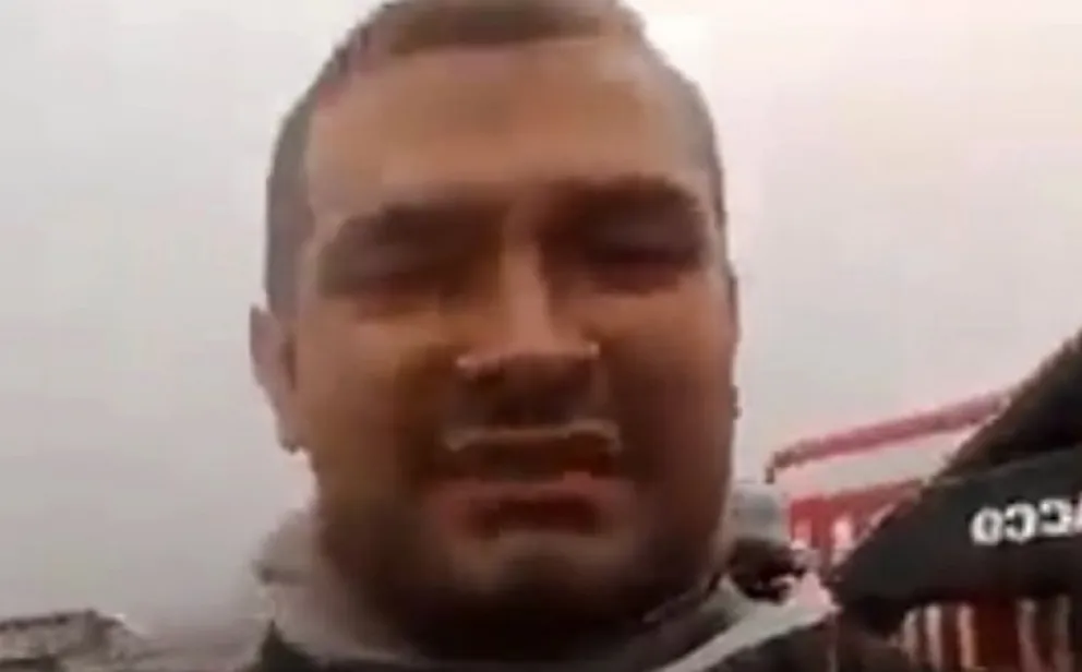 Corrientes: la emoción de un bombero cuando comenzó a llover en una ciudad cercada por el fuego