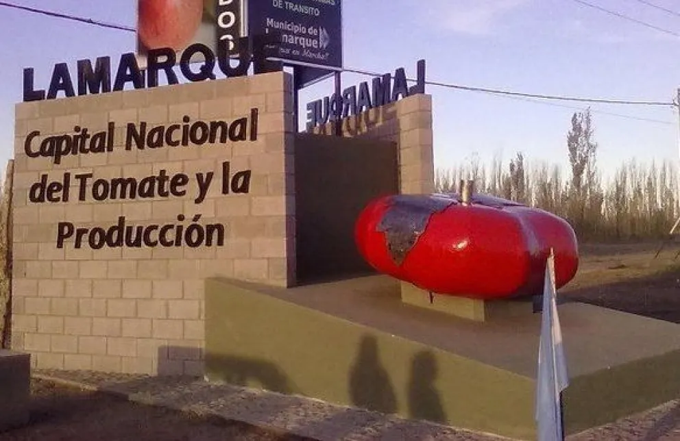 Comenzó la Fiesta Nacional del Tomate: Así es la grilla de artistas |para el fin de semana