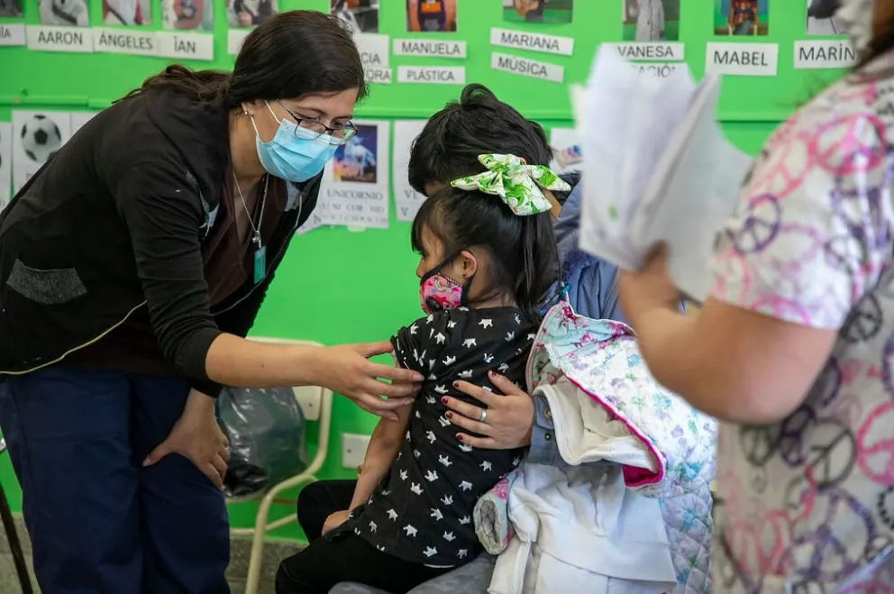 Vuelta a clase: piden completar calendarios de vacunación