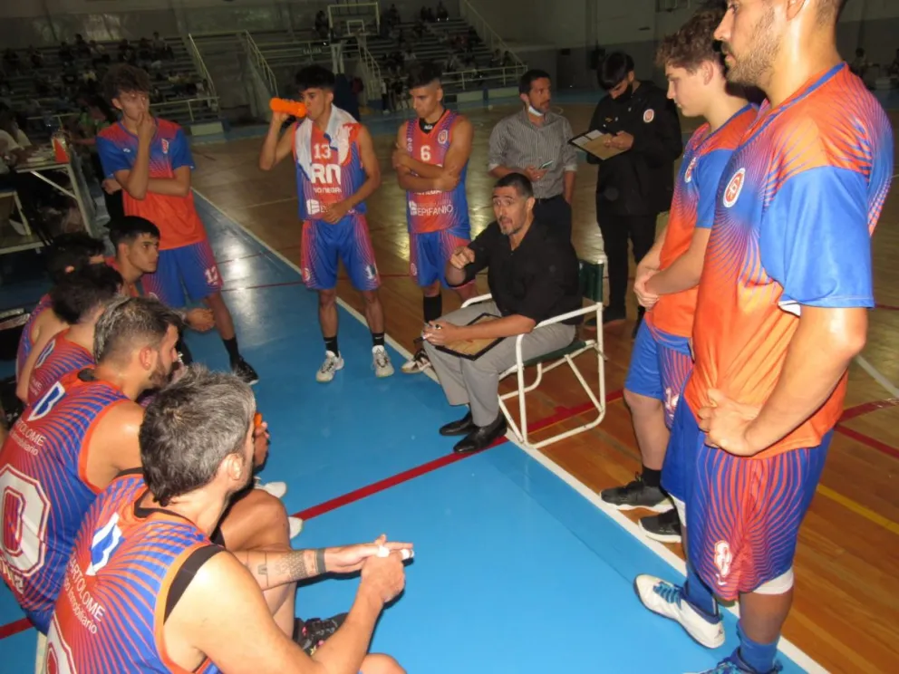 Esta noche Deportivo Roca recibe a Neuquén con promesa de partidazo