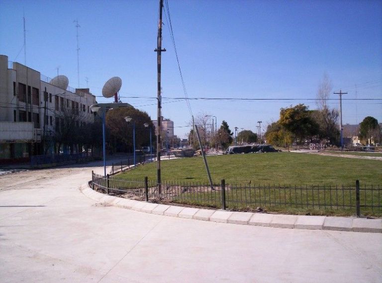 Rotonda de avenida Roca y el canalito, inaugurada ANR Agencia de