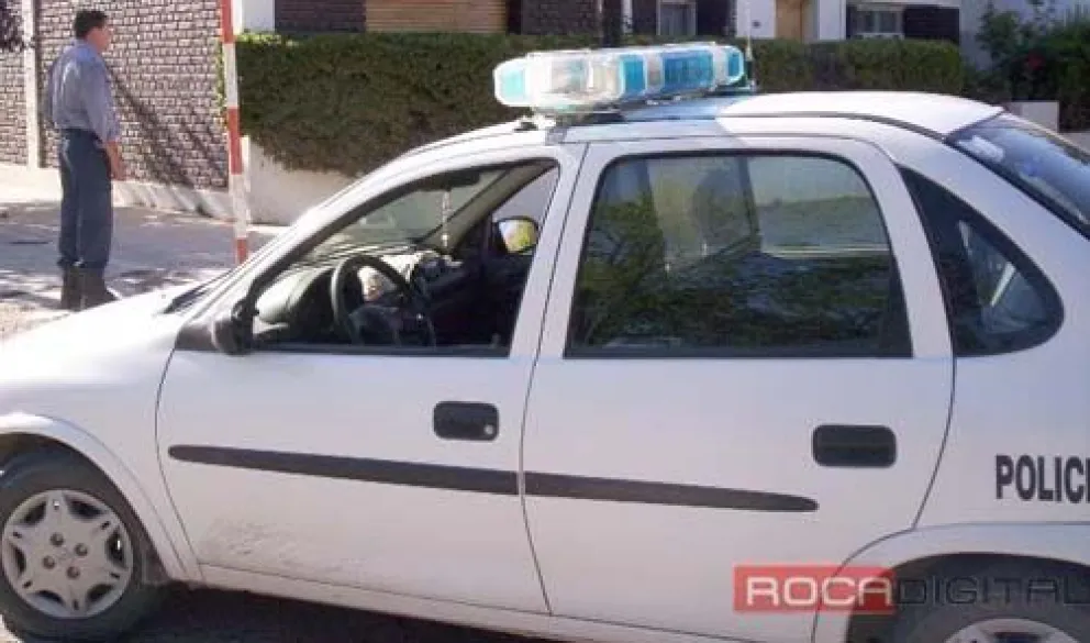 Los vecinos avisaron y evitaron que le desvalijaran la casa