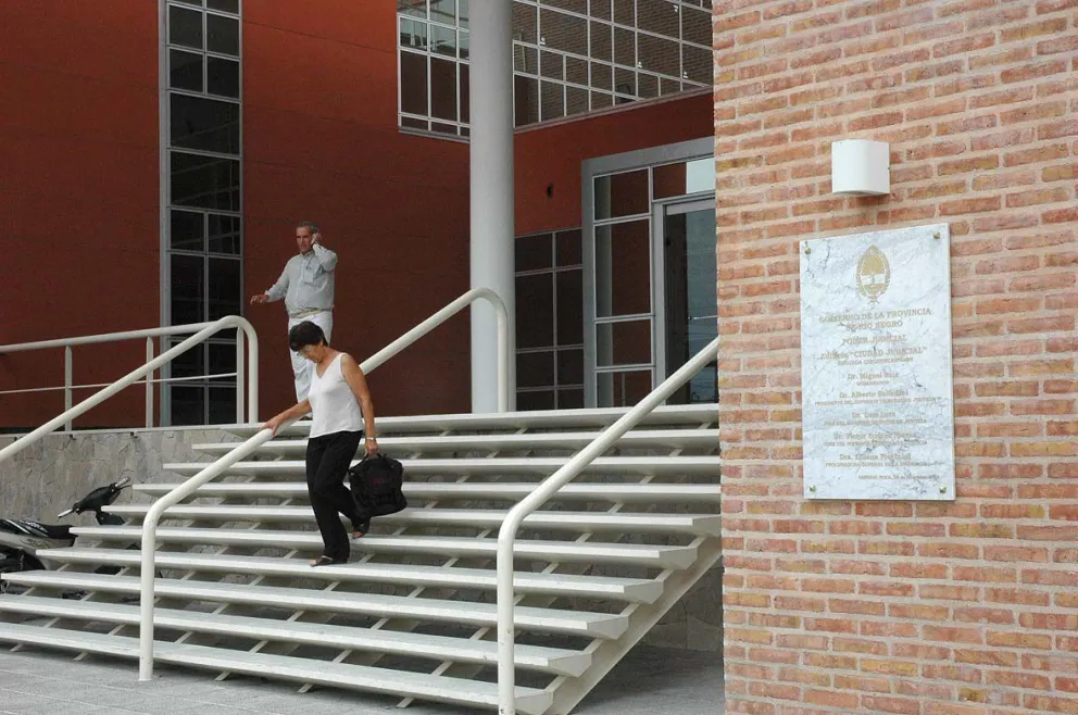 La causa por el faltante de más de 100 armas en el depósito judicial de Roca pasó a la Cuarta Circunscripción y sigue bajo investigación. Foto: archivo