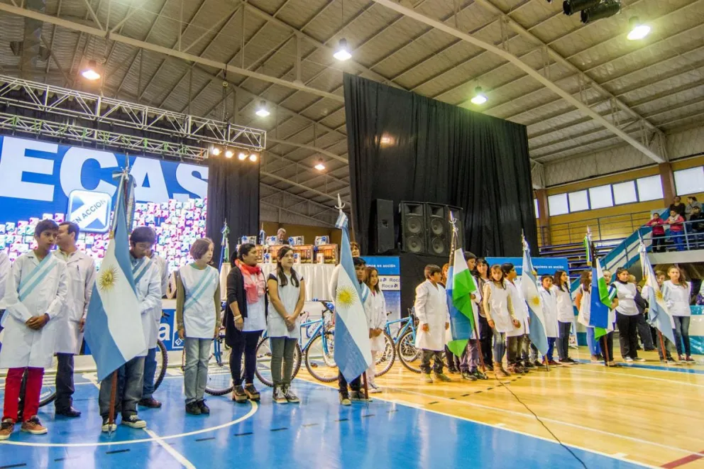 Ya comenzaron las inscripciones para las becas de estudiantes de primaria y secundaria