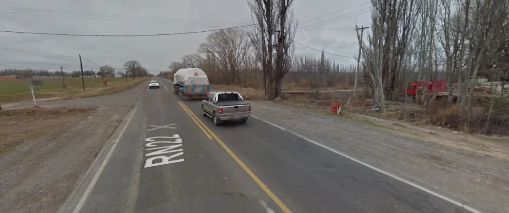 Cuidado al viajar: Se hundió un sector de la Ruta 22  y hay un carril cortado a la altura de Neuquén