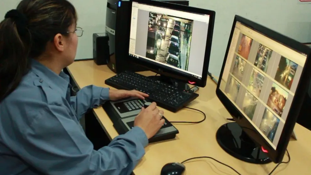 Quienes se capaciten para operadores del 911 integrarán una bolsa de empleo y luego se irán incorporando. Foto (Archivo).