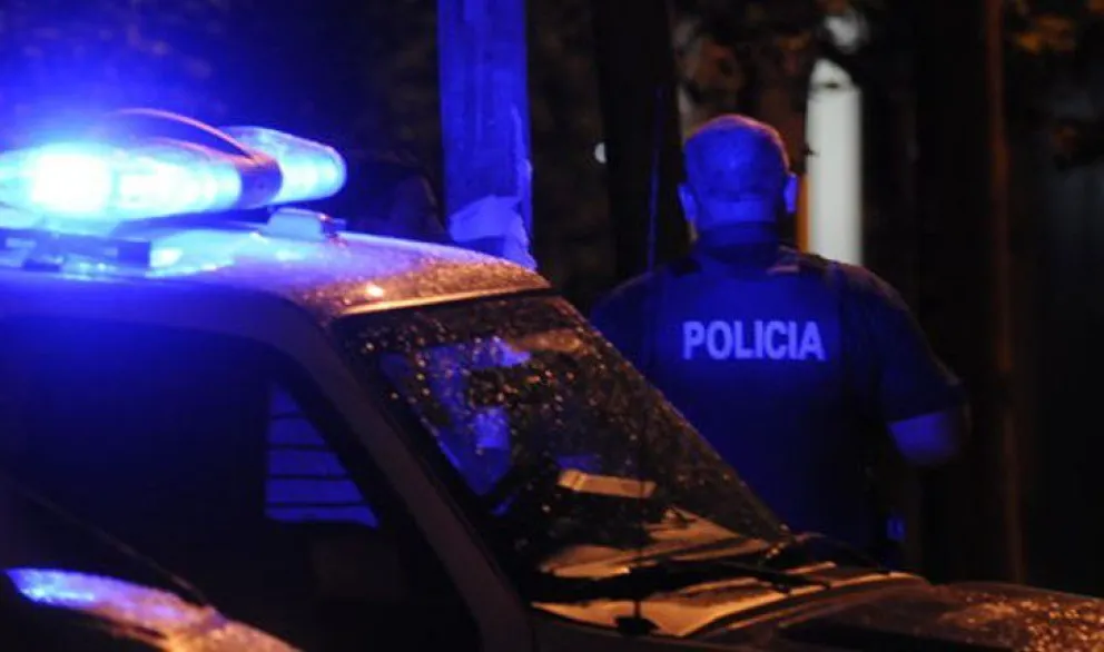 La mujer policía fue asistida por una herida en su mano. Foto (ilustrativa)