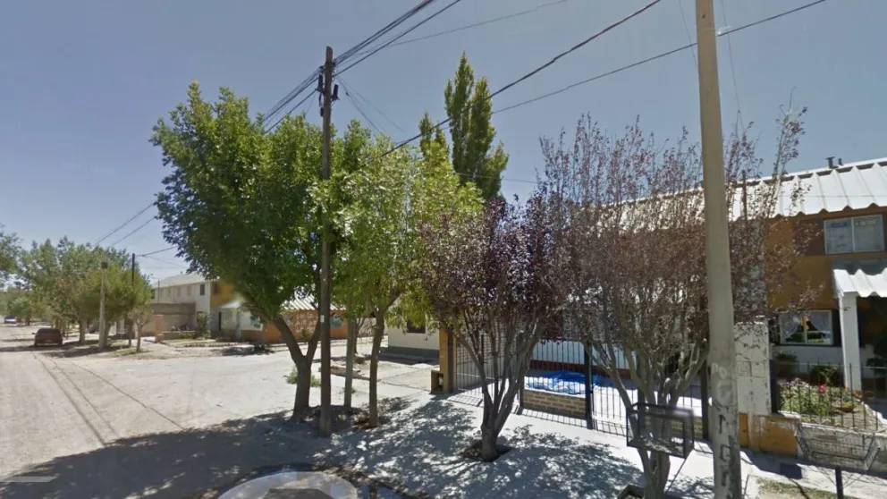 Amenaza con inmolarse junto a sus hijos si la desalojan