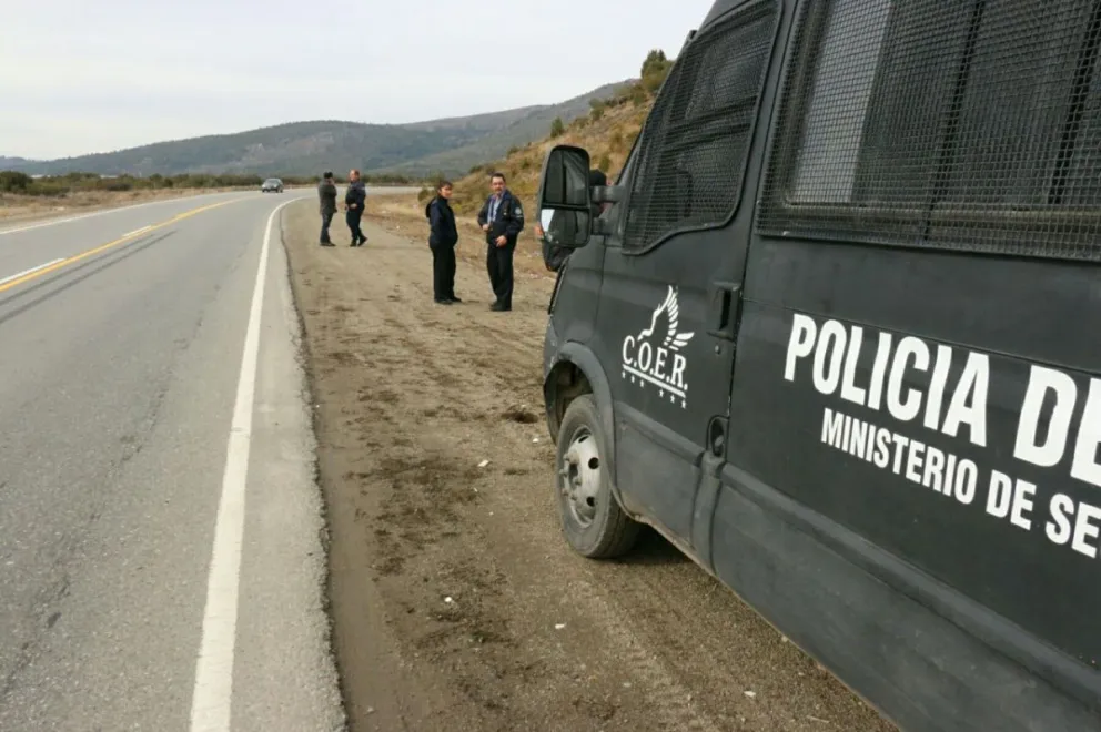 Uno de los policías apartados del caso Muñoz llega a una comisaría de Roca